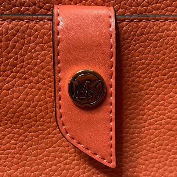 Michael Kors Mini Crossbody Bag - Picture 2 of 16